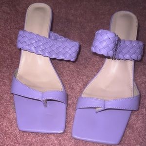 Lavender Heels , very stylish & easy to walk in!